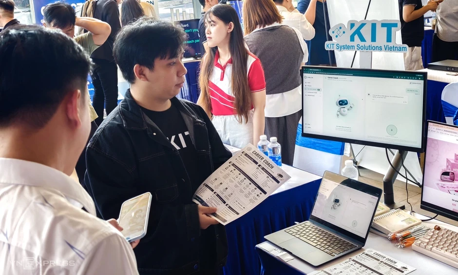 AI bắt đầu chuyển từ thử nghiệm sang triển khai quy mô lớn AI bắt đầu chuyển từ thử nghiệm sang triển khai quy mô lớn