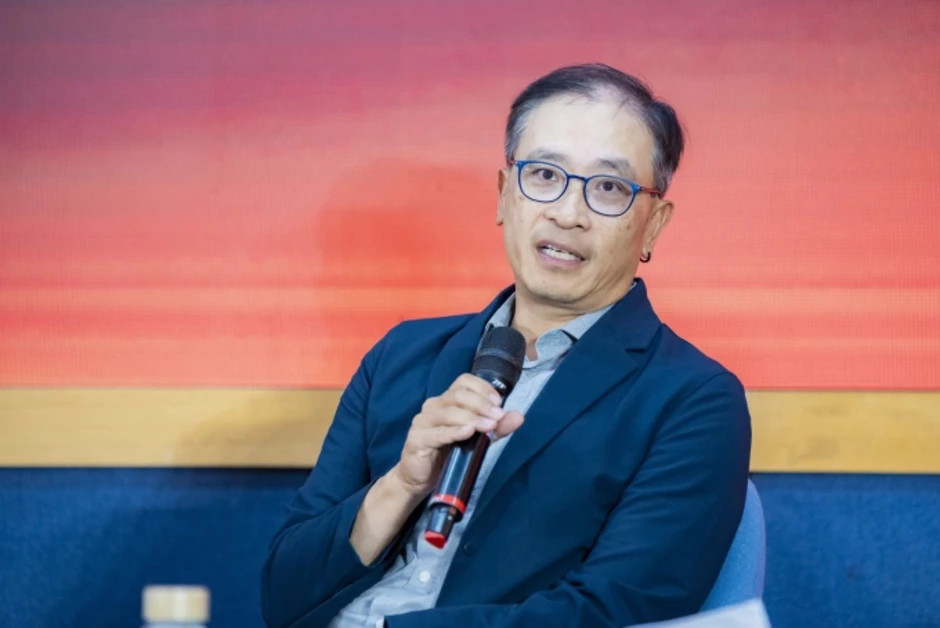 'AI không thể tự chạy, mà cần kỹ sư giỏi' 'AI không thể tự chạy, mà cần kỹ sư giỏi'