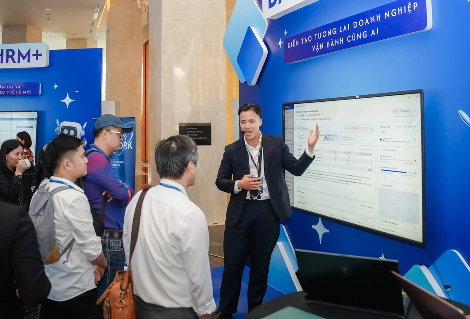 Chủ tịch Base Phạm Kim Hùng nói về cuộc “tái sinh” phần mềm trong cơn lốc AI Chủ tịch Base Phạm Kim Hùng nói về cuộc “tái sinh” phần mềm trong cơn lốc AI