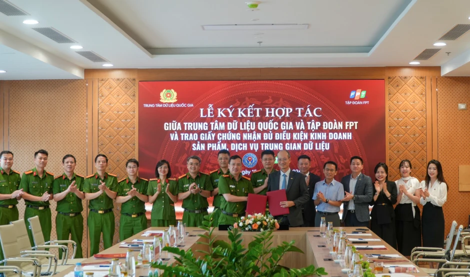 Làm chủ dữ liệu để làm chủ AI Làm chủ dữ liệu để làm chủ AI
