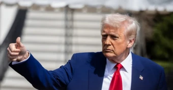 Ông Trump nói Mỹ chỉ cần một tổng thống 'mạnh mẽ và thông minh' để kiểm soát AI