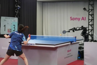 Robot AI Ace của Sony lần đầu đánh bại vận động viên bóng bàn chuyên nghiệp