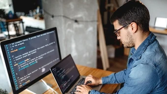 Startup chuộng tuyển người 'có thâm niên, lười một cách thông minh'