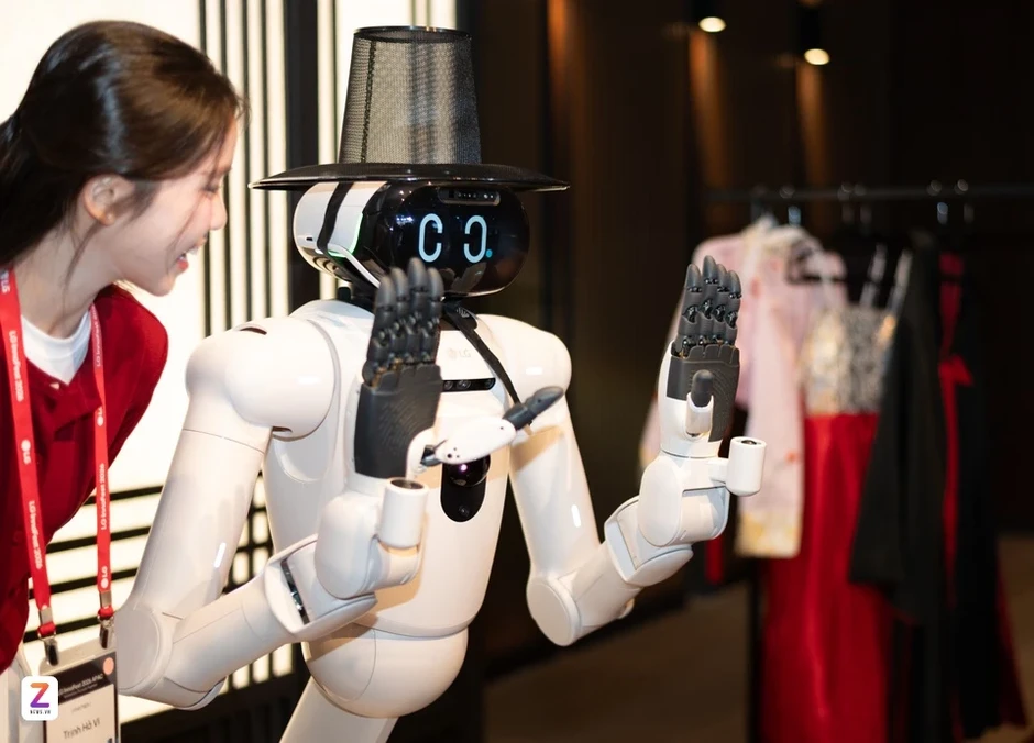Thiết bị cục mịch của LG bóc trần ngành robot hình người Trung Quốc Thiết bị cục mịch của LG bóc trần ngành robot hình người Trung Quốc