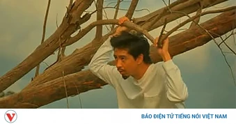 “Mùa hè 26”: Đen Vâu giấu điều gì khi bất ngờ lặng lẽ đi ngược lại số đông?