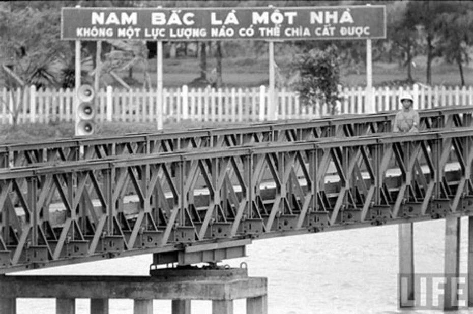 "Câu hò bên bờ Hiền Lương": Cảm xúc và tình yêu khi đất nước còn chia cắt "Câu hò bên bờ Hiền Lương": Cảm xúc và tình yêu khi đất nước còn chia cắt