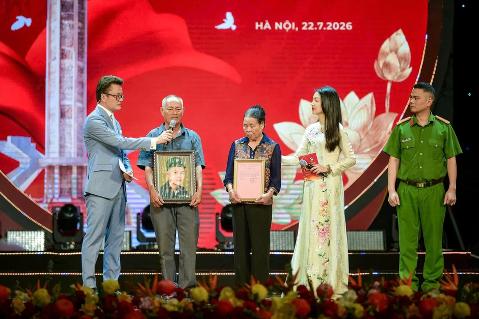 "Một thời hoa lửa" - khúc tráng ca xúc động tri ân các anh hùng, liệt sỹ "Một thời hoa lửa" - khúc tráng ca xúc động tri ân các anh hùng, liệt sỹ