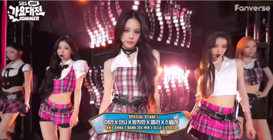 "Tổ hợp kỳ quan nhan sắc" mới của showbiz: Mỹ nhân đẹp nhất thế giới "chặt đẹp" mọi khung hình! "Tổ hợp kỳ quan nhan sắc" mới của showbiz: Mỹ nhân đẹp nhất thế giới "chặt đẹp" mọi khung hình!