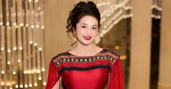 “Sơn ca” Đỗ Tố Hoa hát ca ngợi tình hữu nghị Việt - Trung