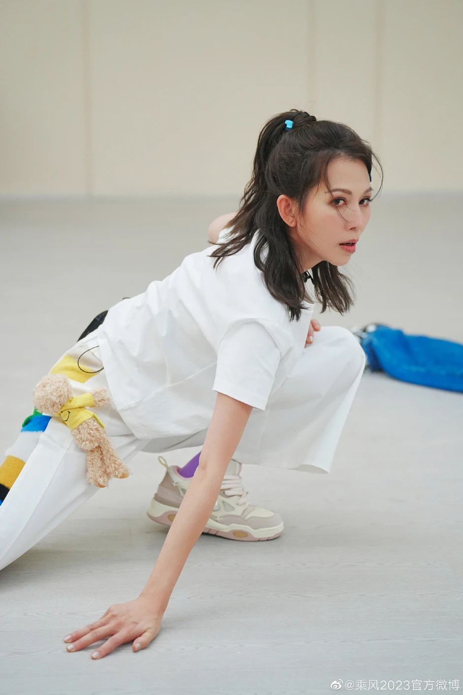 Á hậu làm nhân tình cho đại gia hơn 20 tuổi nhan sắc thay đổi gây sốc, đi thi hát tấu hài cả nước xem Á hậu làm nhân tình cho đại gia hơn 20 tuổi nhan sắc thay đổi gây sốc, đi thi hát tấu hài cả nước xem