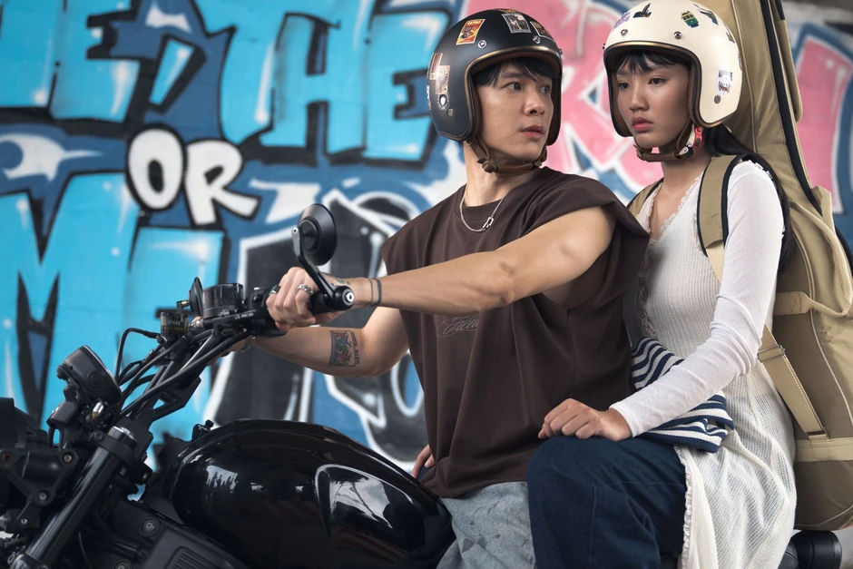 Anh Tú Atus tiết lộ cát-sê khi làm ca sĩ, MC Mai Dora gợi cảm lấn sân ca hát