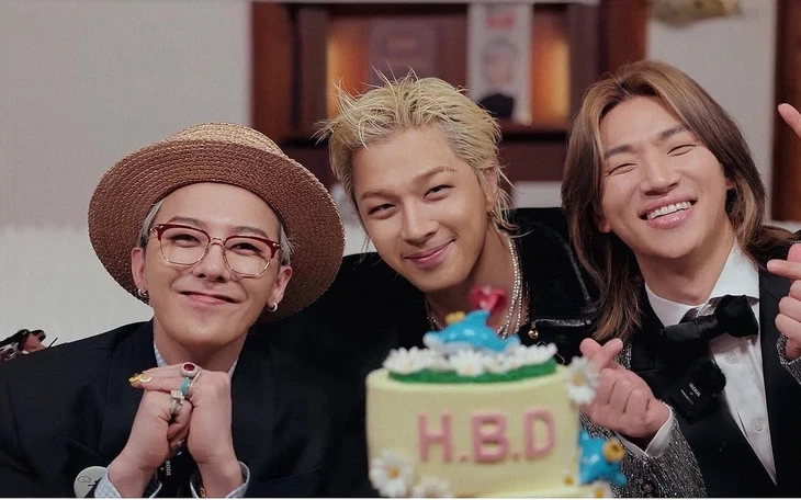 Big Bang tổ chức world tour kỷ niệm 20 năm, fan nhắc 'đừng quên Việt Nam nha' Big Bang tổ chức world tour kỷ niệm 20 năm, fan nhắc 'đừng quên Việt Nam nha'