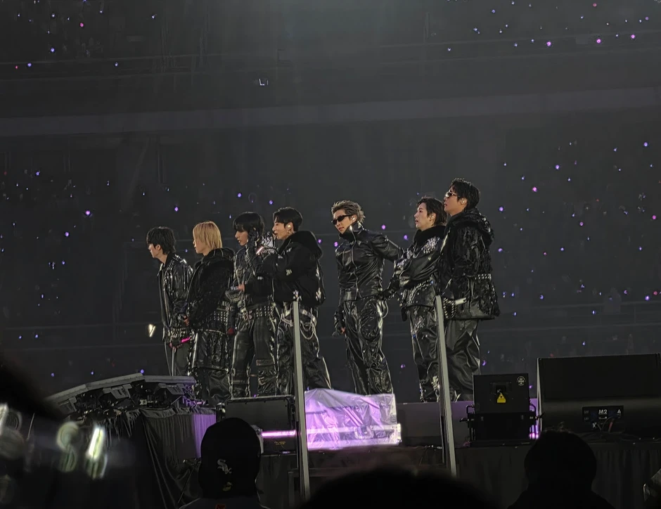BTS bắt tay Samsung biến mọi vị trí thành hàng ghế VIP tại concert BTS bắt tay Samsung biến mọi vị trí thành hàng ghế VIP tại concert