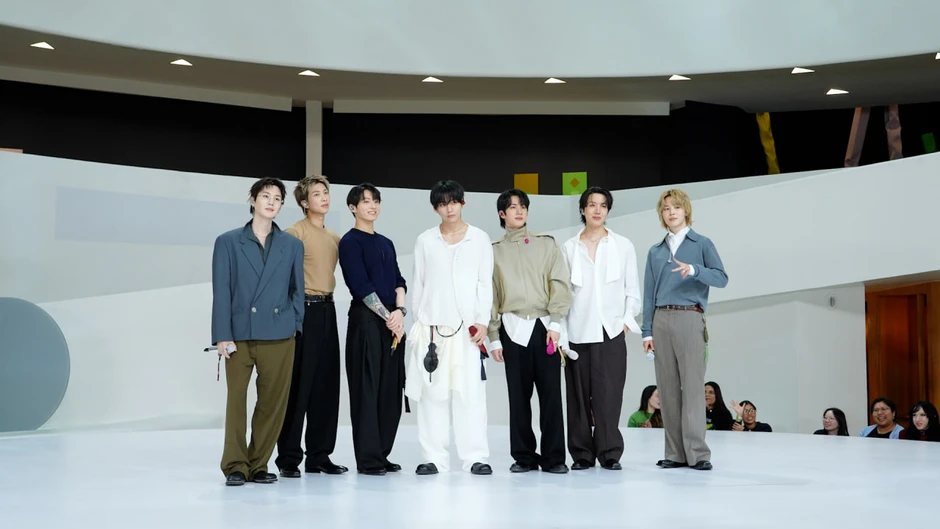BTS: Chạy show xuyên lục địa để làm nên lịch sử World Cup, được kỷ lục Guinness vinh danh BTS: Chạy show xuyên lục địa để làm nên lịch sử World Cup, được kỷ lục Guinness vinh danh