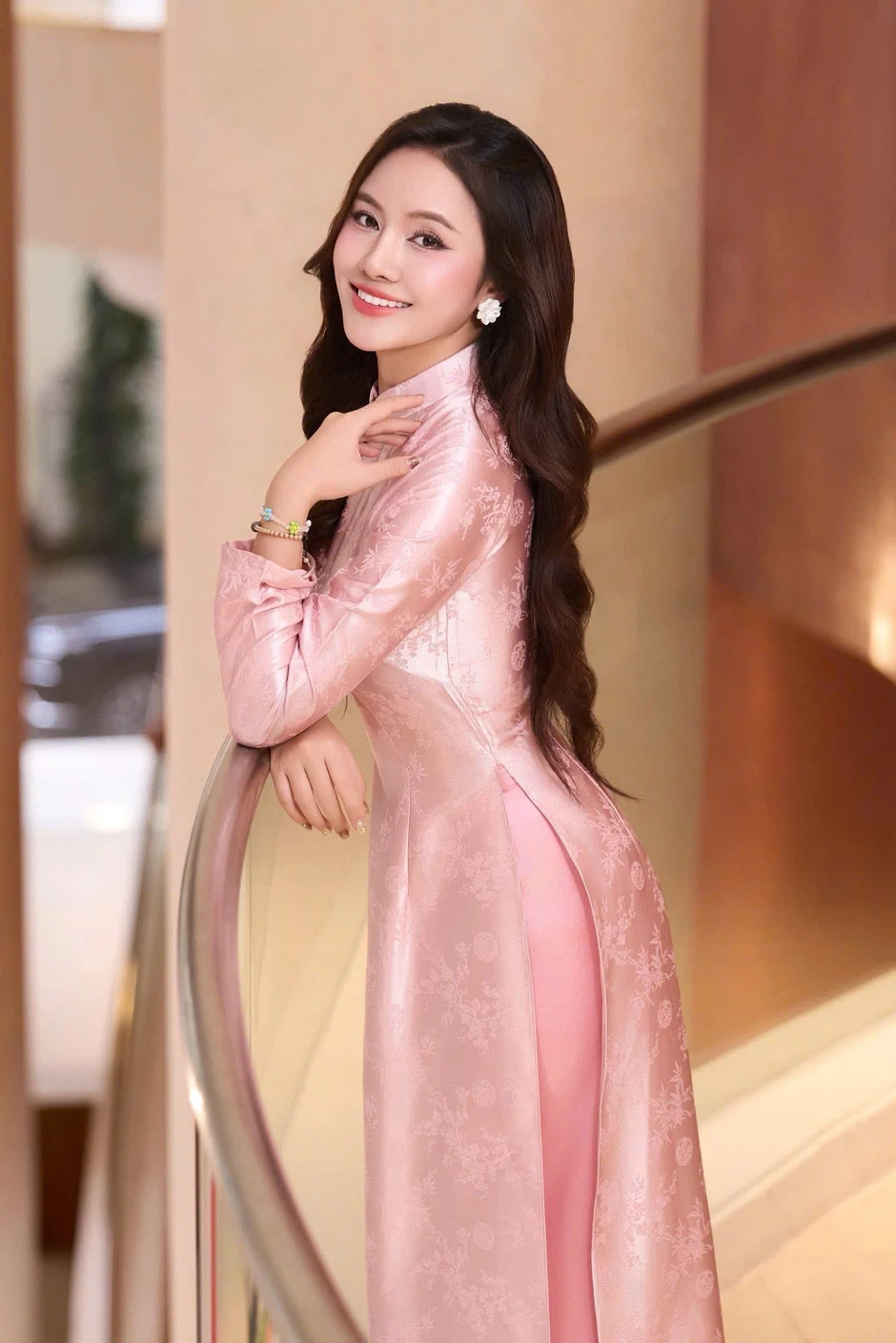 Bùi Yên Hà – "nàng thơ" mới trong âm nhạc Nguyễn Thành Trung Bùi Yên Hà – "nàng thơ" mới trong âm nhạc Nguyễn Thành Trung