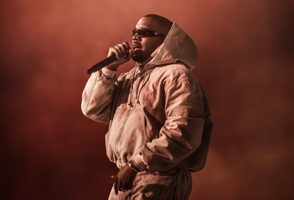 Cả châu Âu từ chối nam rapper bị ghét nhất thế giới, siêu concert mô phỏng Trái đất gặp nguy Cả châu Âu từ chối nam rapper bị ghét nhất thế giới, siêu concert mô phỏng Trái đất gặp nguy