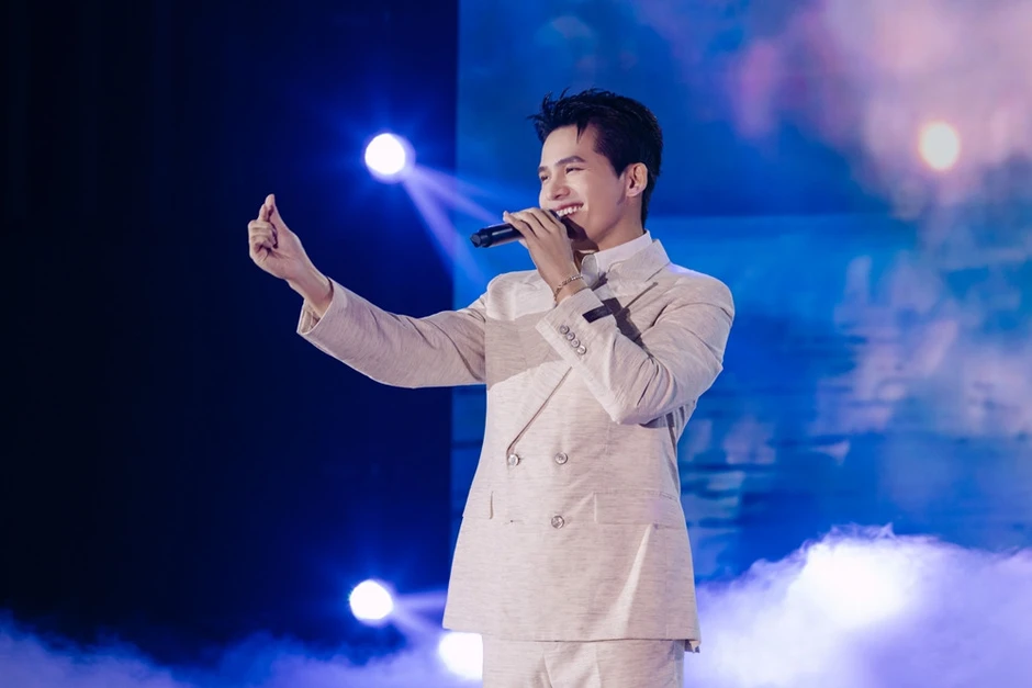 Ca sĩ Quốc Thiên hé lộ bí mật đời tư, lần đầu nói về tổ ấm Ca sĩ Quốc Thiên hé lộ bí mật đời tư, lần đầu nói về tổ ấm