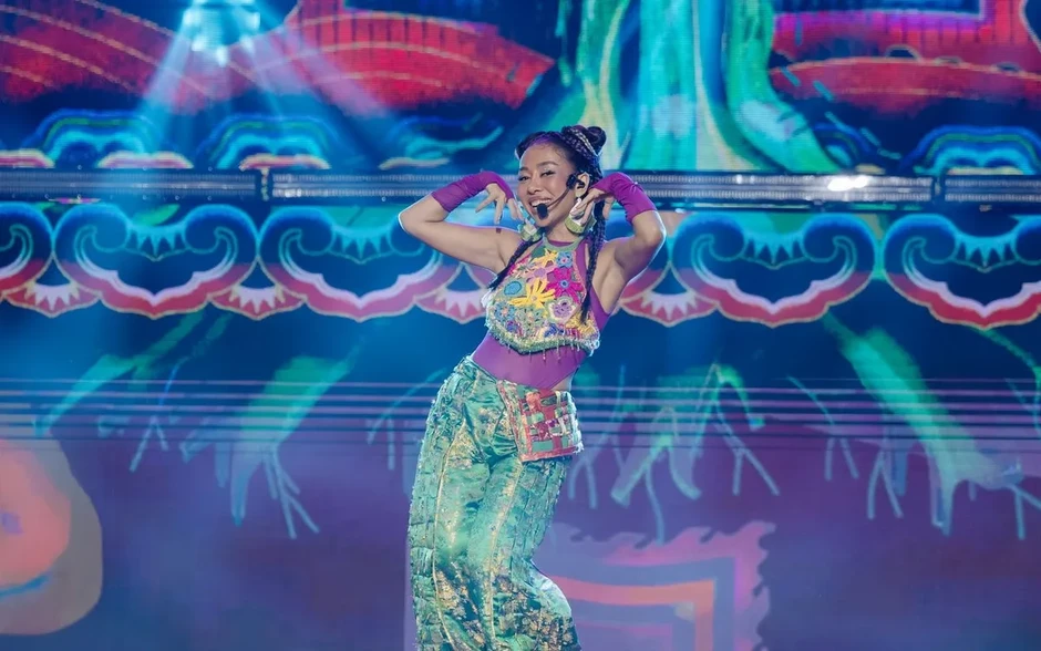 Cấm lạm dụng hát nhép để bảo vệ nghệ sĩ chân chính và quyền lợi của khán giả Cấm lạm dụng hát nhép để bảo vệ nghệ sĩ chân chính và quyền lợi của khán giả