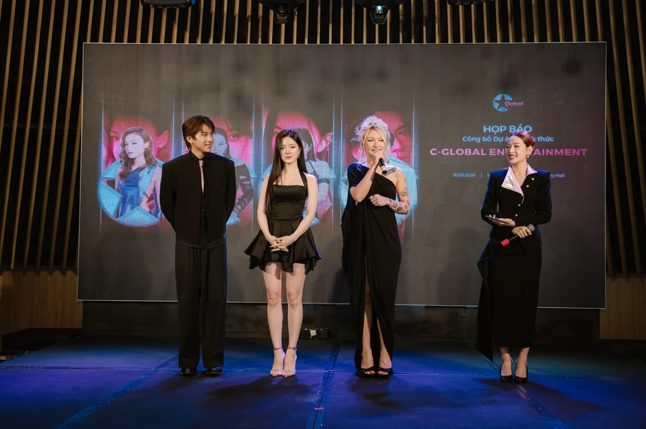 Chi Pu thẳng thắn khi bị so sánh với Sơn Tùng quản lý talent: “Đây là công ty nói được làm được” Chi Pu thẳng thắn khi bị so sánh với Sơn Tùng quản lý talent: “Đây là công ty nói được làm được”