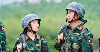 Chuyện tình của Hòa Minzy và bạn trai quân nhân bắt đầu khi nào?