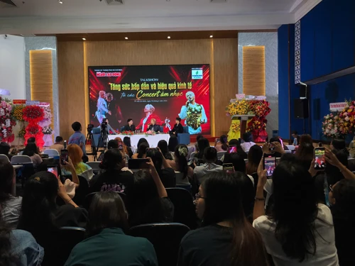 Concert âm nhạc Việt bùng nổ nhưng chưa "êm" Concert âm nhạc Việt bùng nổ nhưng chưa "êm"
