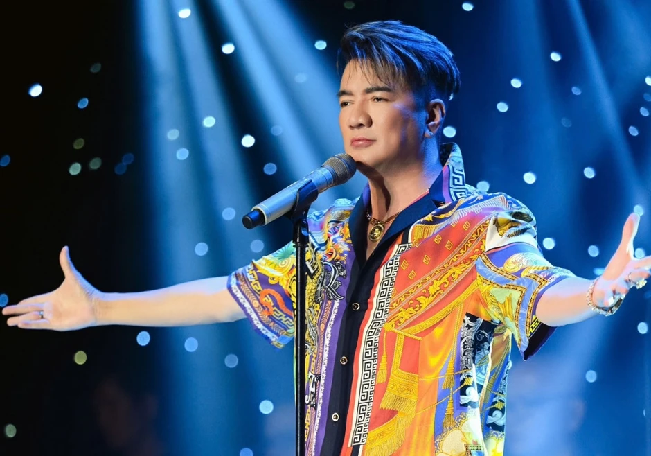 Đàm Vĩnh Hưng tuổi 55 không còn muốn hơn thua, niềm vui làm chủ quán cà phê Đàm Vĩnh Hưng tuổi 55 không còn muốn hơn thua, niềm vui làm chủ quán cà phê
