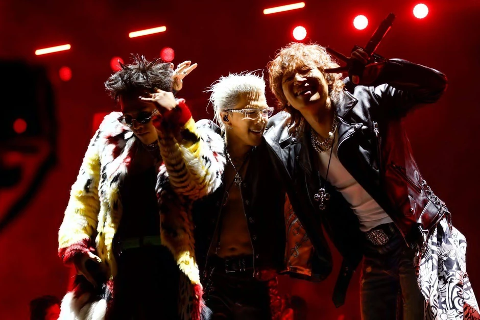 Dân Hàn nức nở, báo chí gọi BIGBANG là "idol quốc dân cuối cùng" Dân Hàn nức nở, báo chí gọi BIGBANG là "idol quốc dân cuối cùng"