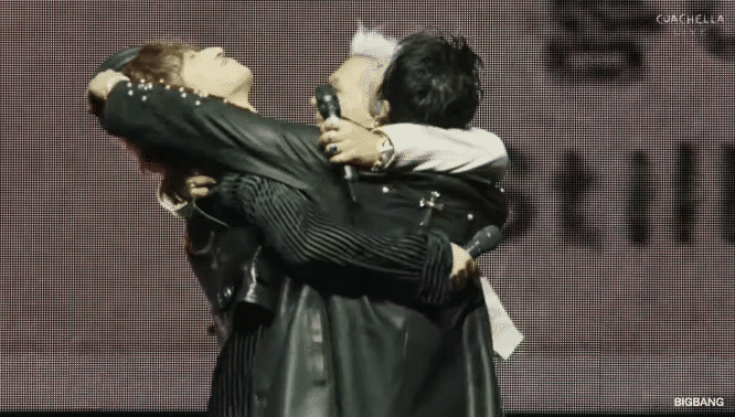 Dân Hàn nức nở, báo chí gọi BIGBANG là "idol quốc dân cuối cùng" Dân Hàn nức nở, báo chí gọi BIGBANG là "idol quốc dân cuối cùng"
