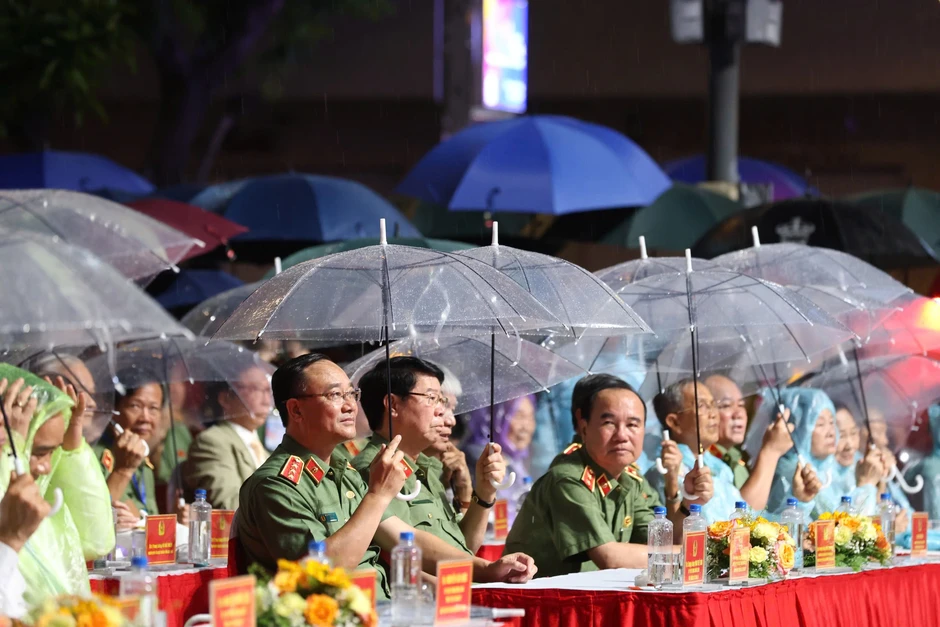 Dấu ấn đêm gala "Tổ quốc bình yên" Dấu ấn đêm gala "Tổ quốc bình yên"