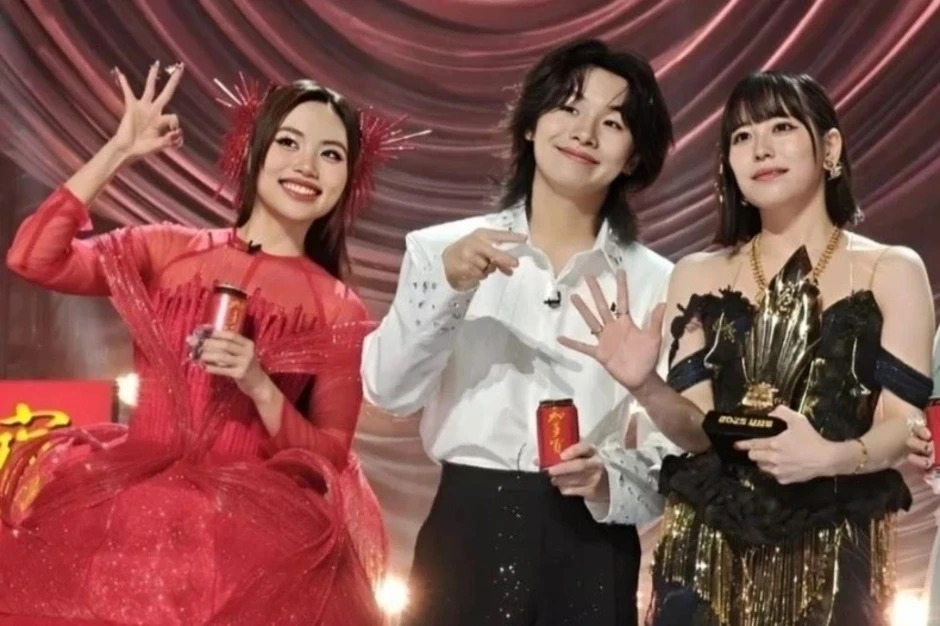 Đối thủ của Phương Mỹ Chi ở chung kết "Sing! Asia" đến Việt Nam biểu diễn Đối thủ của Phương Mỹ Chi ở chung kết "Sing! Asia" đến Việt Nam biểu diễn