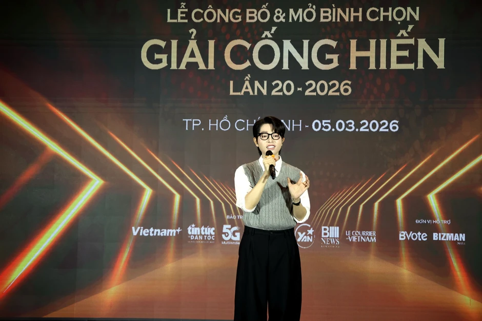 Đức Phúc gây bất ngờ khi xin hạng mục và tự đề cử ở giải Cống hiến Đức Phúc gây bất ngờ khi xin hạng mục và tự đề cử ở giải Cống hiến