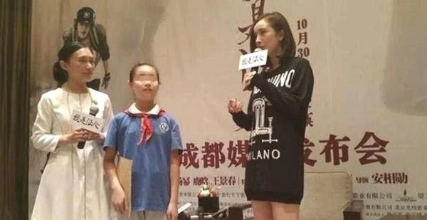 Dương Mịch sống sót qua 4 lần cấm sóng, đôi mắt là ngoại lệ quốc gia Dương Mịch sống sót qua 4 lần cấm sóng, đôi mắt là ngoại lệ quốc gia