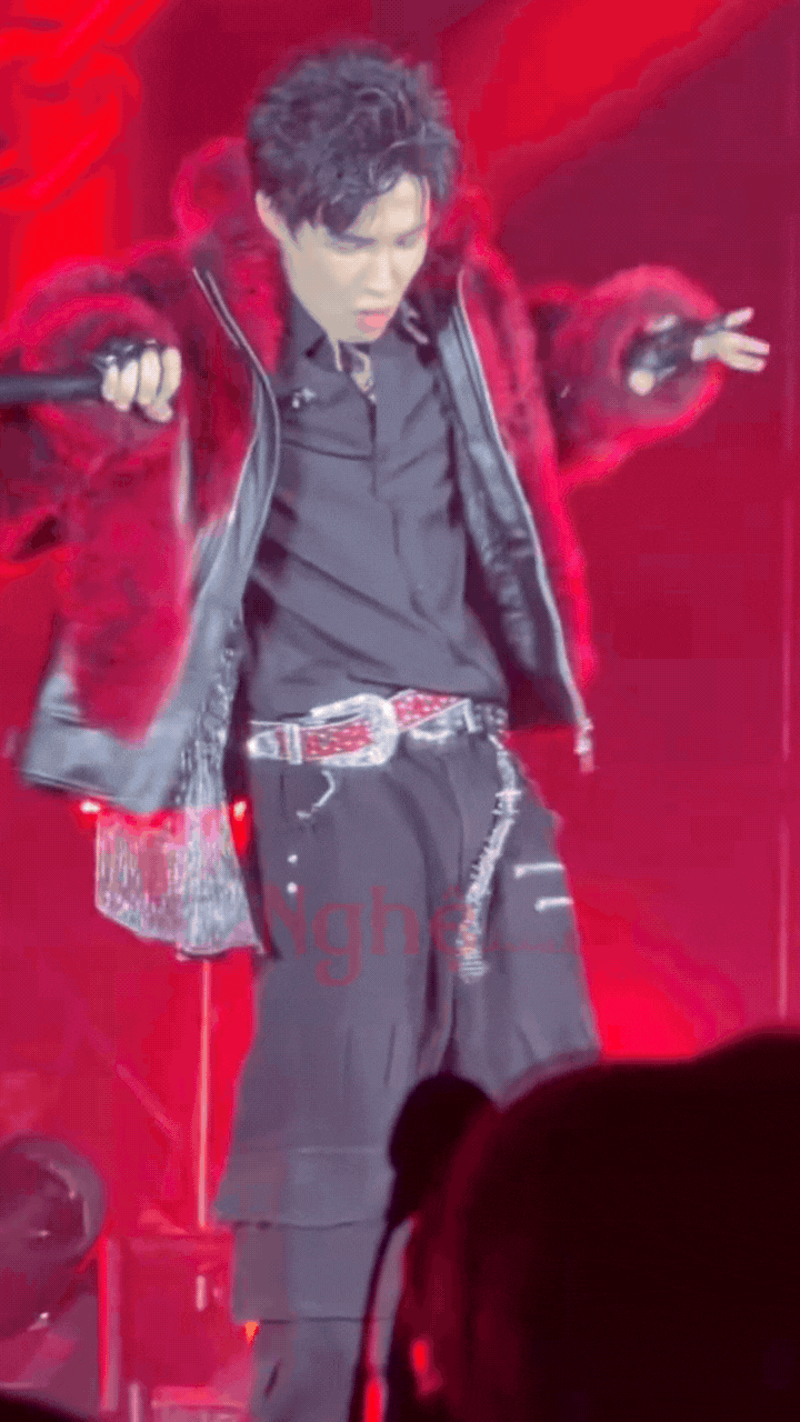 Em trai Quang Hùng MasterD hát “oét”, muốn được khán giả góp ý Em trai Quang Hùng MasterD hát “oét”, muốn được khán giả góp ý