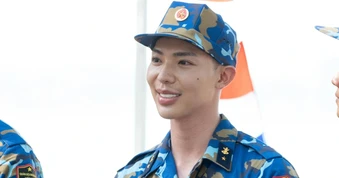 Erik gây tranh cãi vì tác phong ở Sao nhập ngũ, BTC nói "không có ngoại lệ"