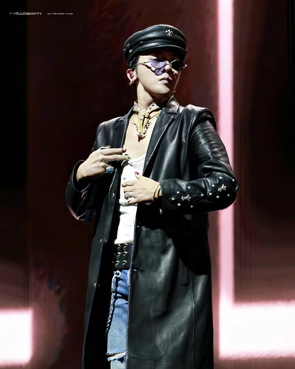 G-DRAGON đã tìm lại được 210 tỷ rơi ở Coachella: Nhìn "anh Long" nhảy là biết G-DRAGON đã tìm lại được 210 tỷ rơi ở Coachella: Nhìn "anh Long" nhảy là biết