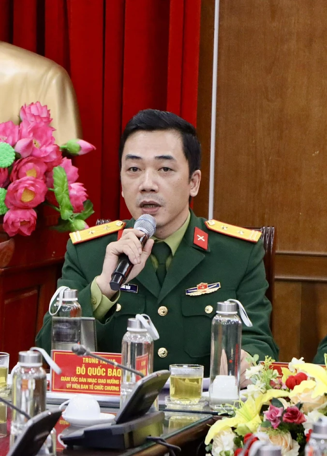 Gần 200 nghệ sĩ hội tụ trong đêm ra mắt Dàn nhạc Giao hưởng Quân đội Gần 200 nghệ sĩ hội tụ trong đêm ra mắt Dàn nhạc Giao hưởng Quân đội