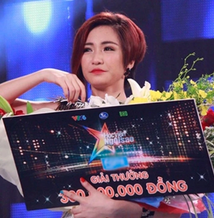 Hai quán quân Học viện Ngôi sao: Người nổi đình đám, người đi hát dạo Hai quán quân Học viện Ngôi sao: Người nổi đình đám, người đi hát dạo
