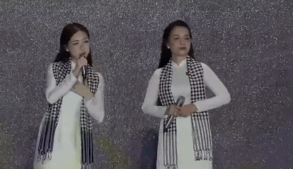 Hòa Minzy - Cẩm Ly lần đầu diễn live ca khúc gây tranh cãi, sửa lời ngay trên sóng trực tiếp Hòa Minzy - Cẩm Ly lần đầu diễn live ca khúc gây tranh cãi, sửa lời ngay trên sóng trực tiếp