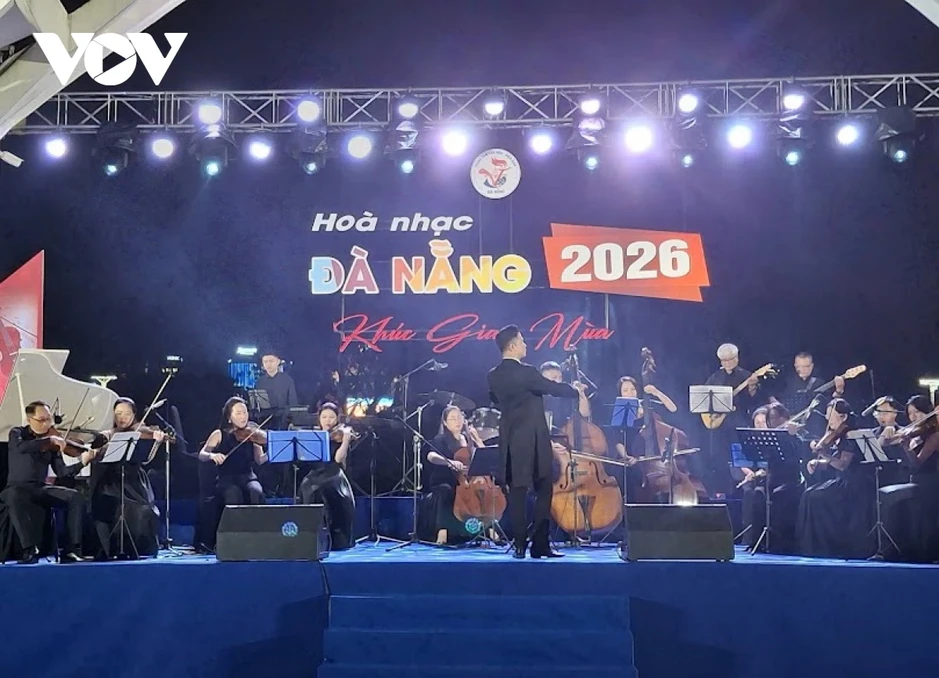 Hòa nhạc “Khúc giao mùa” kỷ niệm 51 năm Ngày giải phóng TP Đà Nẵng