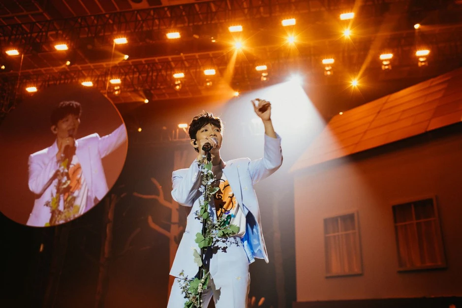Hoàng Dũng có vợ như "được cả thế giới": Hit 146 triệu view, 2 tour concert và hơn thế nữa! Hoàng Dũng có vợ như "được cả thế giới": Hit 146 triệu view, 2 tour concert và hơn thế nữa!
