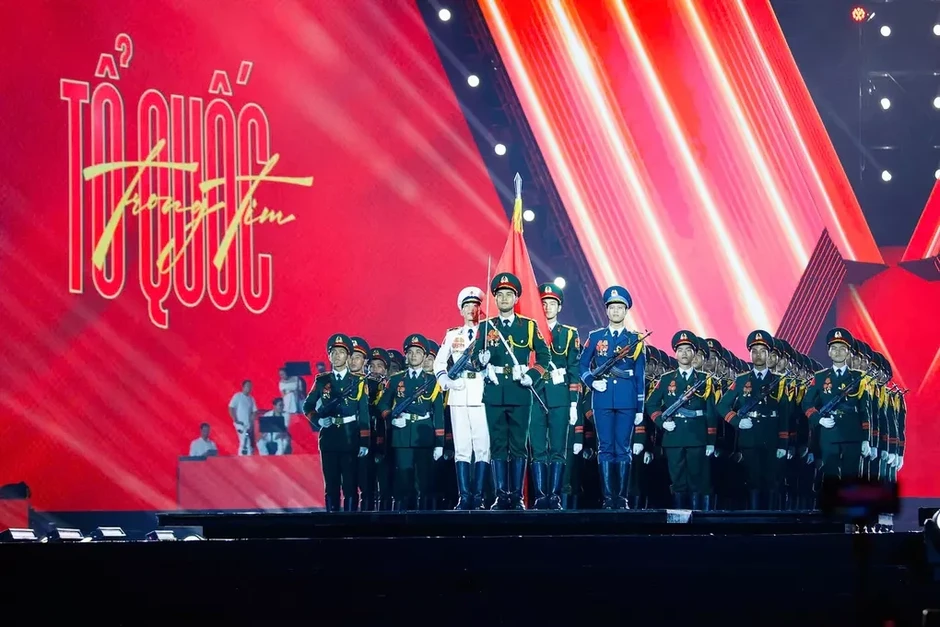 Hơn 5,7 triệu lượt đăng ký vé concert 'Tổ quốc trong tim' Hơn 5,7 triệu lượt đăng ký vé concert 'Tổ quốc trong tim'