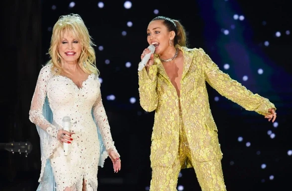 Huyền thoại Dolly Parton - tác giả “I Will Always Love You” - qua đời Huyền thoại Dolly Parton - tác giả “I Will Always Love You” - qua đời