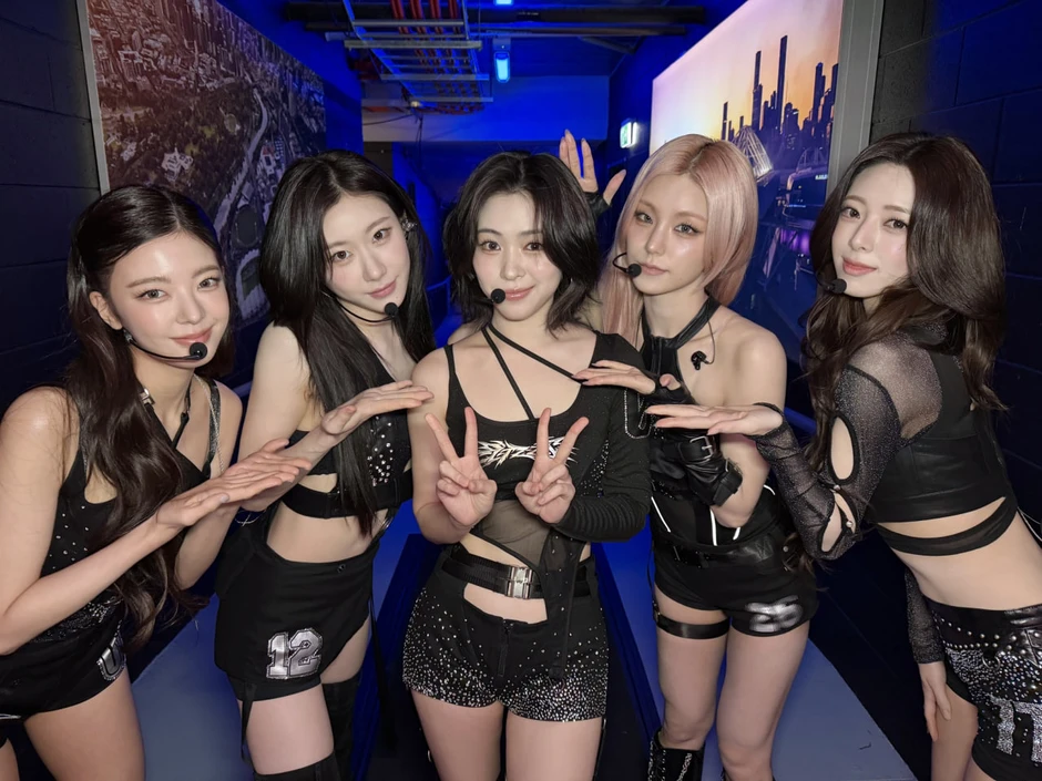 ITZY hồi sinh ngoạn mục: Concert gây sốt, album leo top 1 nước ngoài ITZY hồi sinh ngoạn mục: Concert gây sốt, album leo top 1 nước ngoài