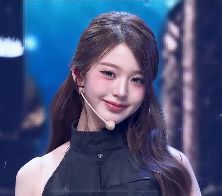 Jang Wonyoung bị ghét: Liên hoàn “phốt” thái độ, ám ảnh center đến căng thẳng Jang Wonyoung bị ghét: Liên hoàn “phốt” thái độ, ám ảnh center đến căng thẳng