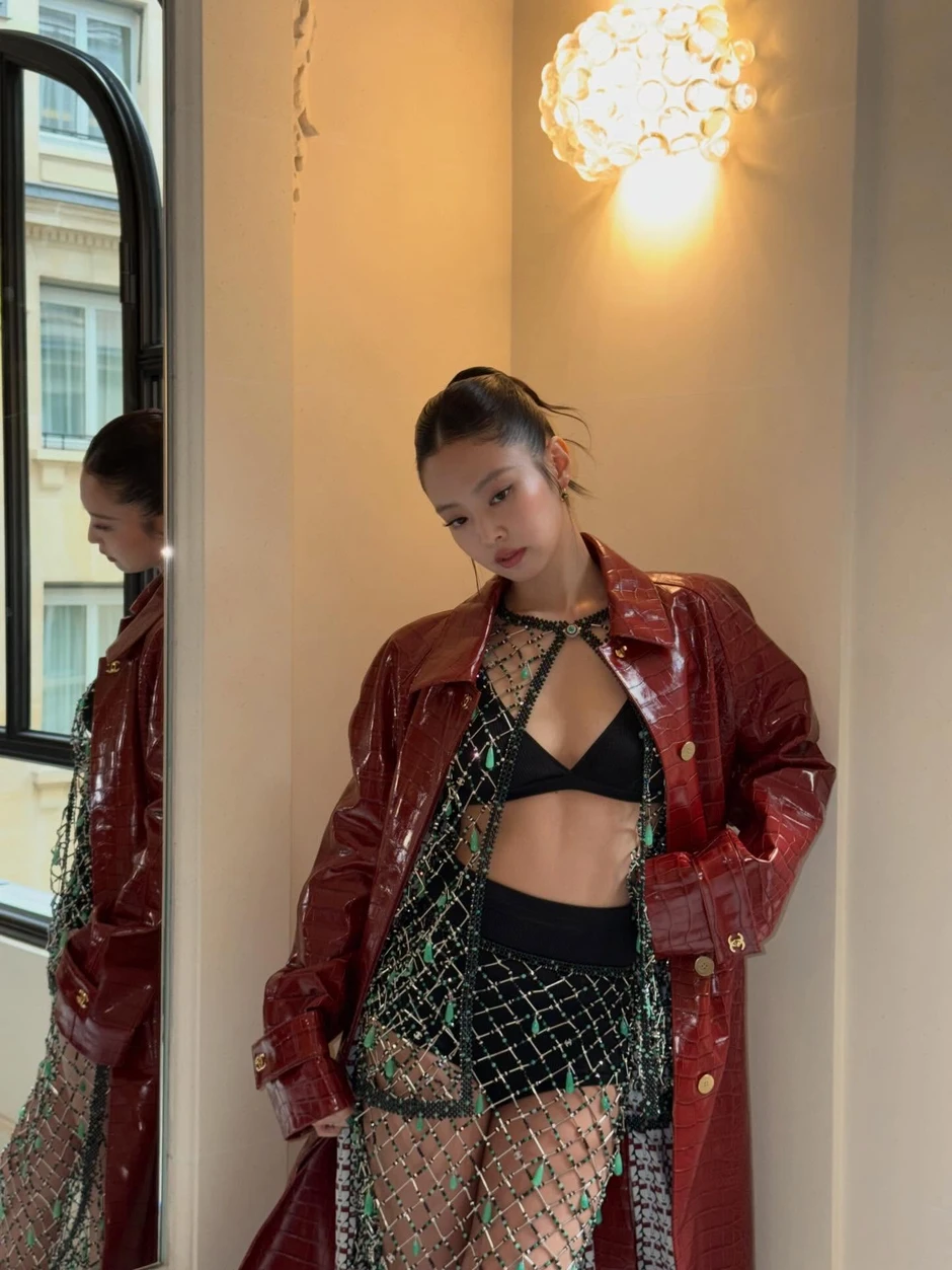 Jennie hở bạo, nhảy nóng mắt mà không ai nói được gì! Jennie hở bạo, nhảy nóng mắt mà không ai nói được gì!