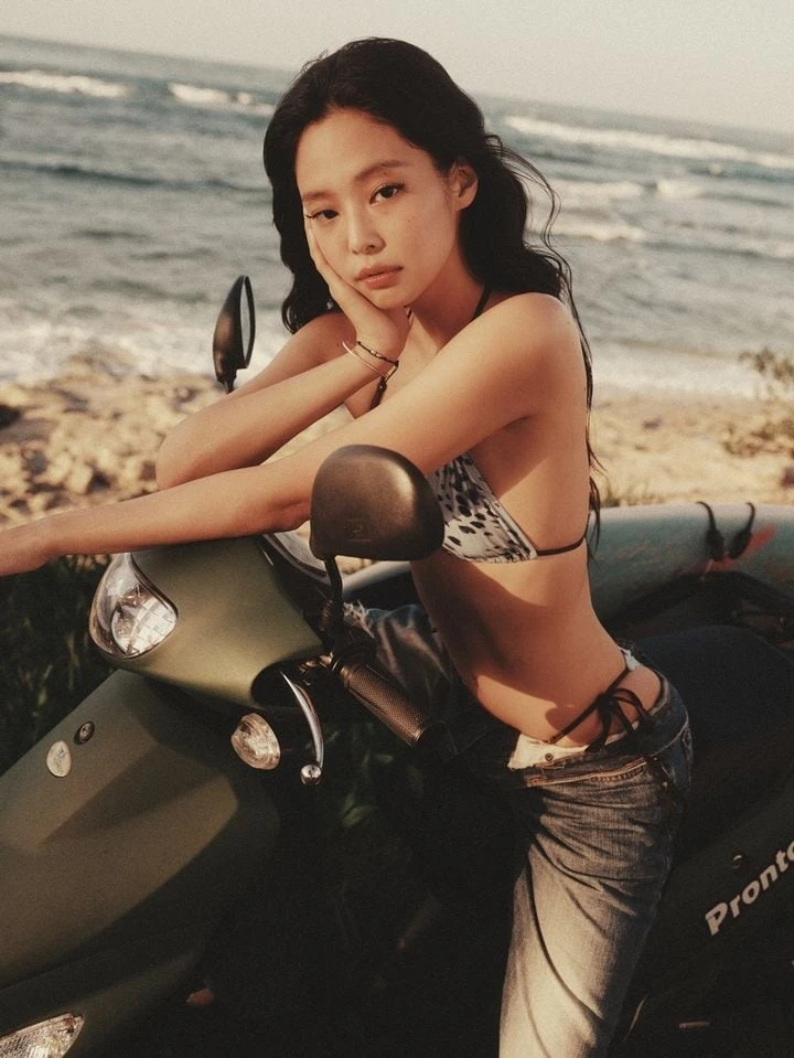 Jennie lập kỷ lục Jennie lập kỷ lục