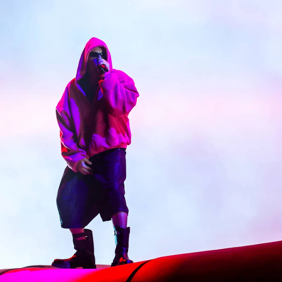 Justin Bieber bán hết nhạc, bị "cấm hát" hit cũ ở Coachella? Justin Bieber bán hết nhạc, bị "cấm hát" hit cũ ở Coachella?