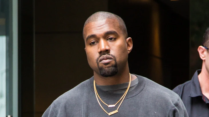 Kanye West bị cấm nhập cảnh vào Anh vì các phát ngôn bài Do Thái trong quá khứ Kanye West bị cấm nhập cảnh vào Anh vì các phát ngôn bài Do Thái trong quá khứ