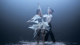 Khánh Thi, Phan Hiển lột tả tình yêu trong MV Lệ Quyên