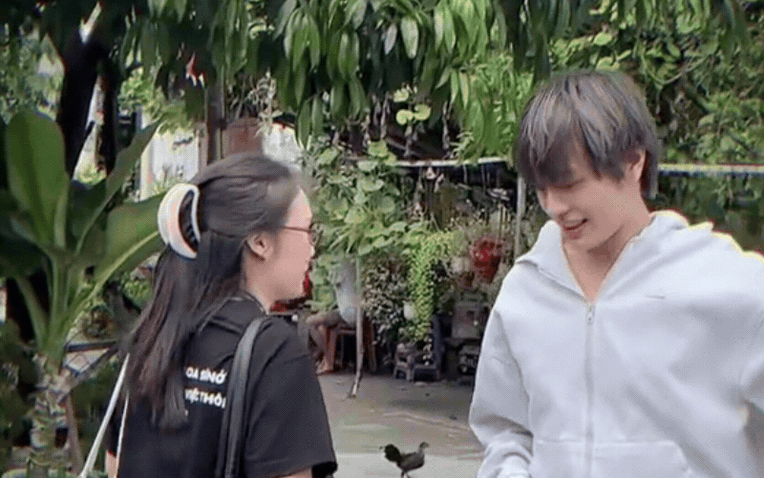 Mỹ nam cao 1m81 2 lần thi show quốc tế, vừa về Việt Nam đã bị chê nhạt Mỹ nam cao 1m81 2 lần thi show quốc tế, vừa về Việt Nam đã bị chê nhạt